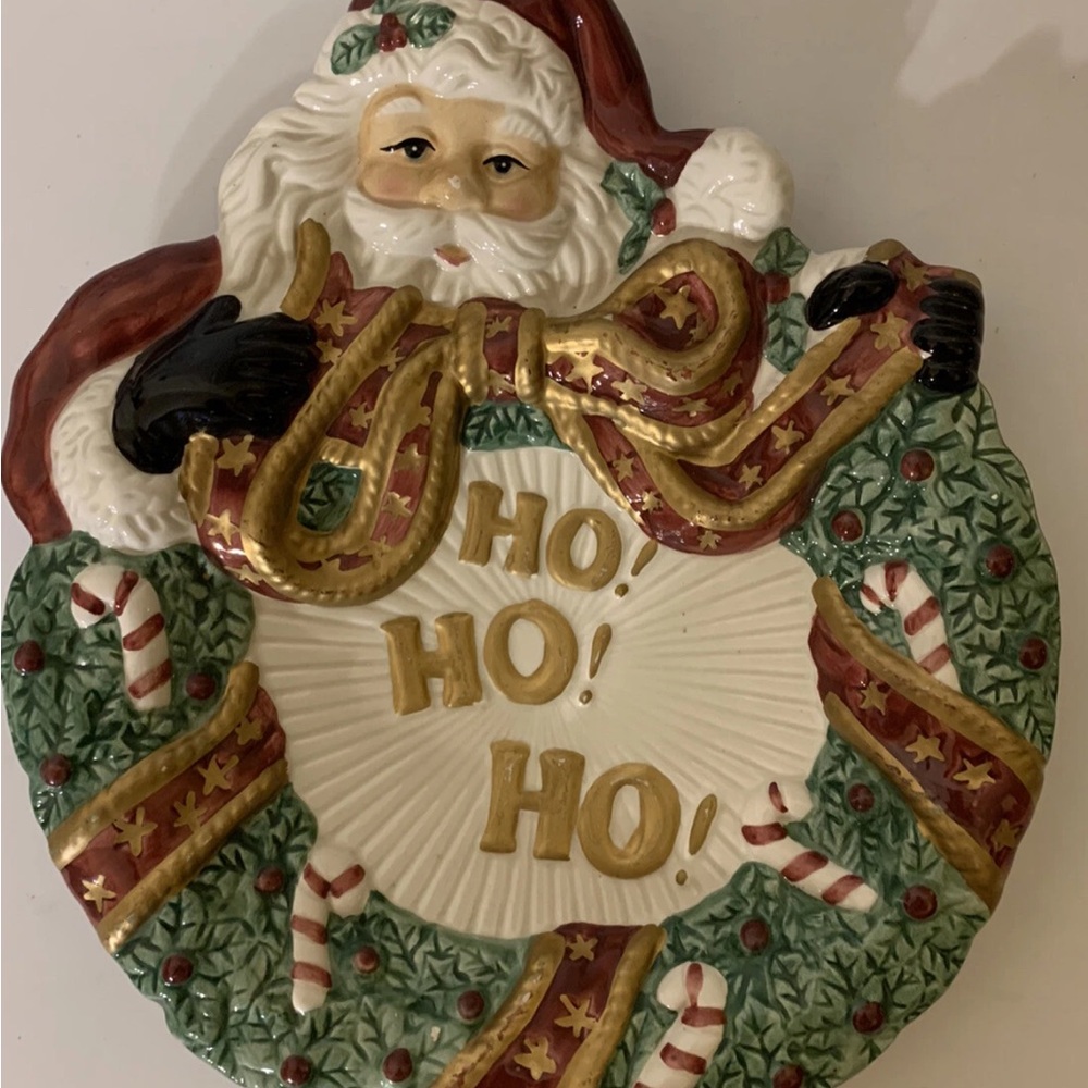 Fitz and Floyd Santa Wreath with Gold and Green Ho! Ho! Ho! Christmas candy dish